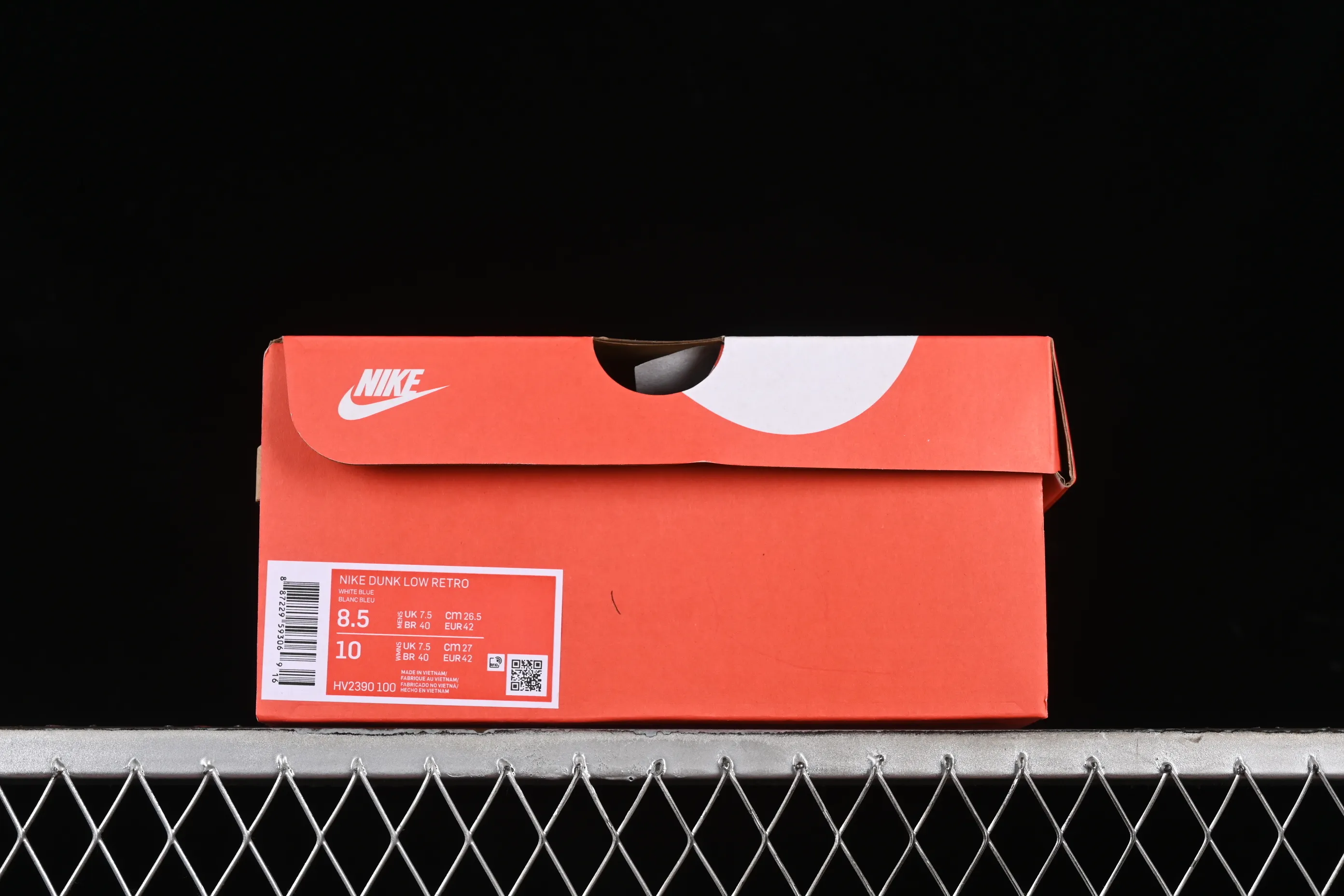 All Categories Nk SB Dunk Series Nk SB Dunk Low Low-top sneakers Nk SB Dunk Low Simple blue color Low-top casual sports skateboard shoes HV2390-100